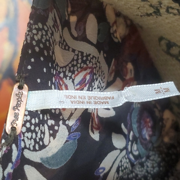 Free People Stealing Fire Floral Boho Henley Dress Size Medium - Picture 10 of 12